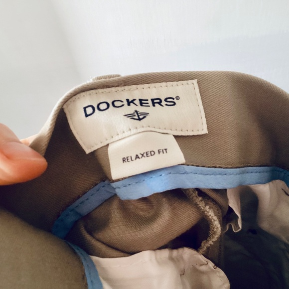 Dockers Signature Best Pressed Relaxed Pleated Khakis Size 40 L32 NWT Classic - Picture 10 of 14